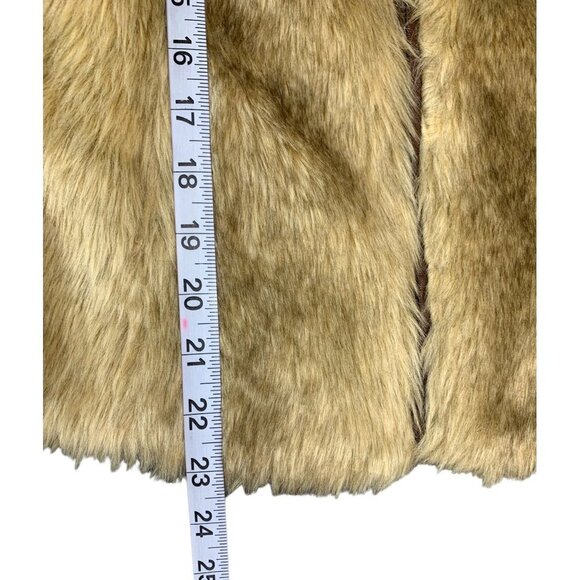 Zara Girl's Fuzzy Vest - Picture 6 of 6
